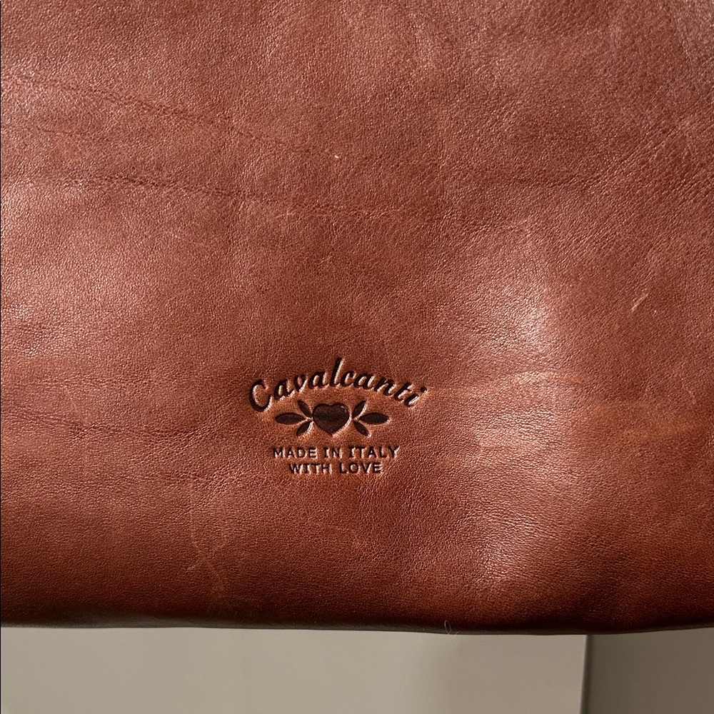 Sophisticated Brown Leather Tote by Cavalcanti - Picture 2 of 6